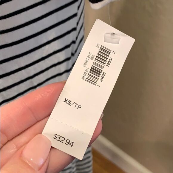 Old navy Striped flowy t-shirt dress | size XS | black/white | NWT - Picture 4 of 6
